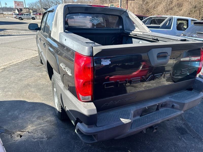 Chevrolet Avalanche 1500 4WD 2003