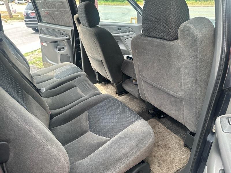 Chevrolet Avalanche 1500 4WD 2003