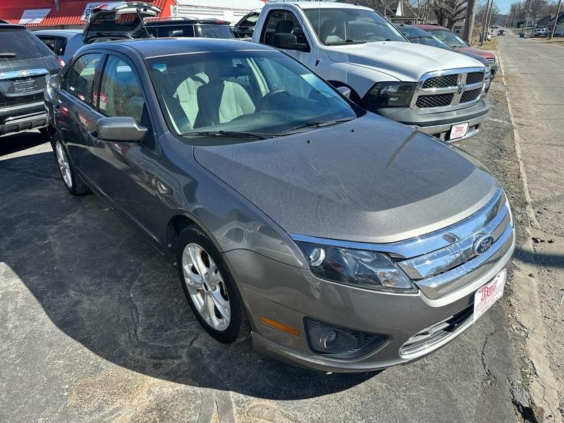 Ford Fusion SE 2012
