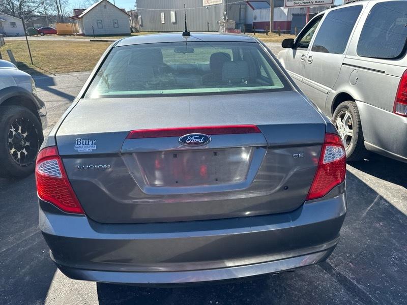 Ford Fusion SE 2012