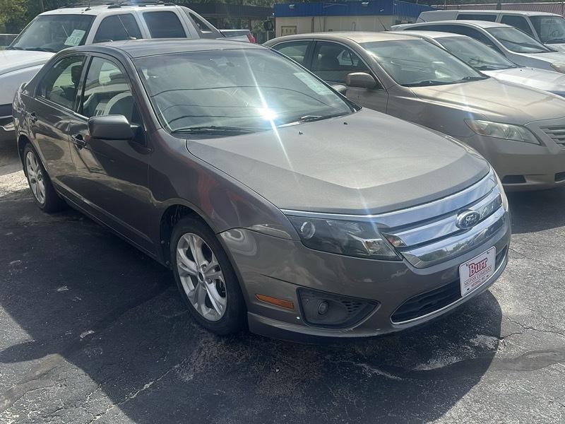 Ford Fusion SE 2012