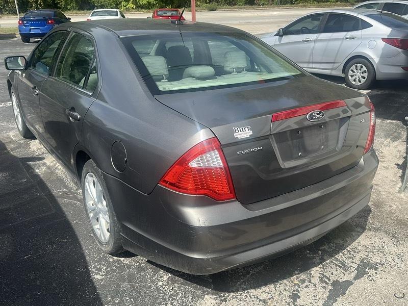 Ford Fusion SE 2012