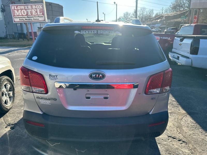 Kia Sorento EX 2WD 2011
