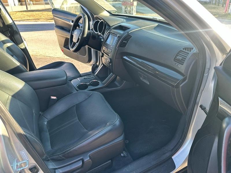 Kia Sorento EX 2WD 2011