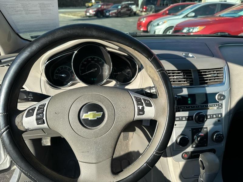 Chevrolet Malibu 1LT 2012