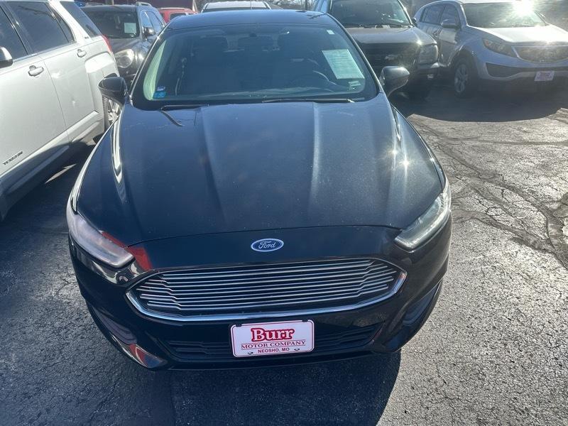 Ford Fusion S 2015