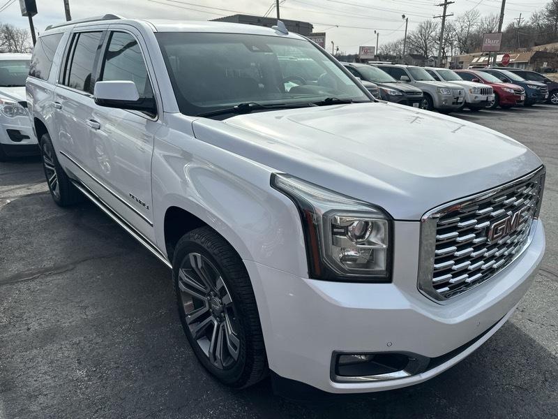 GMC Yukon XL Denali 4WD 2018