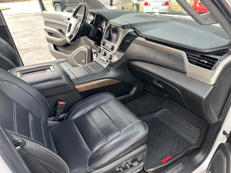 GMC Yukon XL Denali 4WD 2018