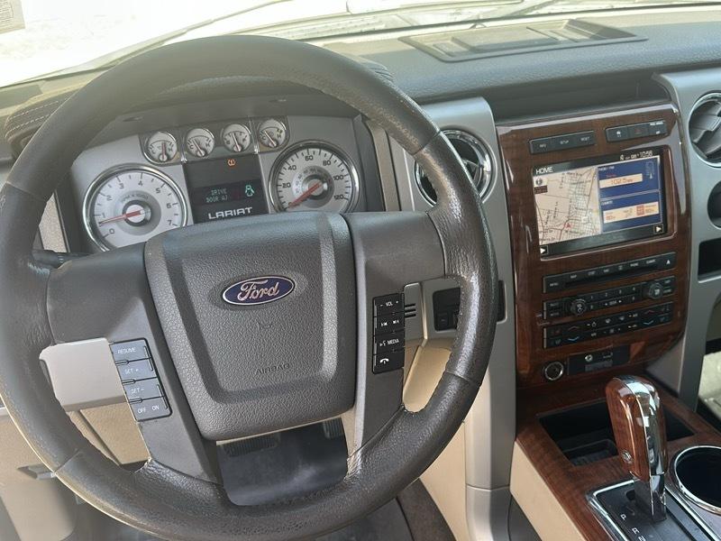 Ford F-150 4WD SuperCrew 145" Lariat 2010