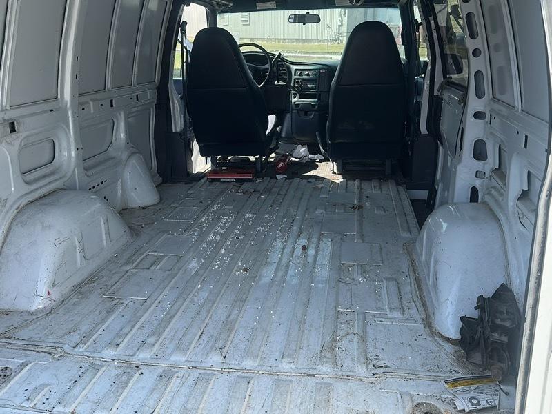 Chevrolet Astro Cargo Van 2WD 2002