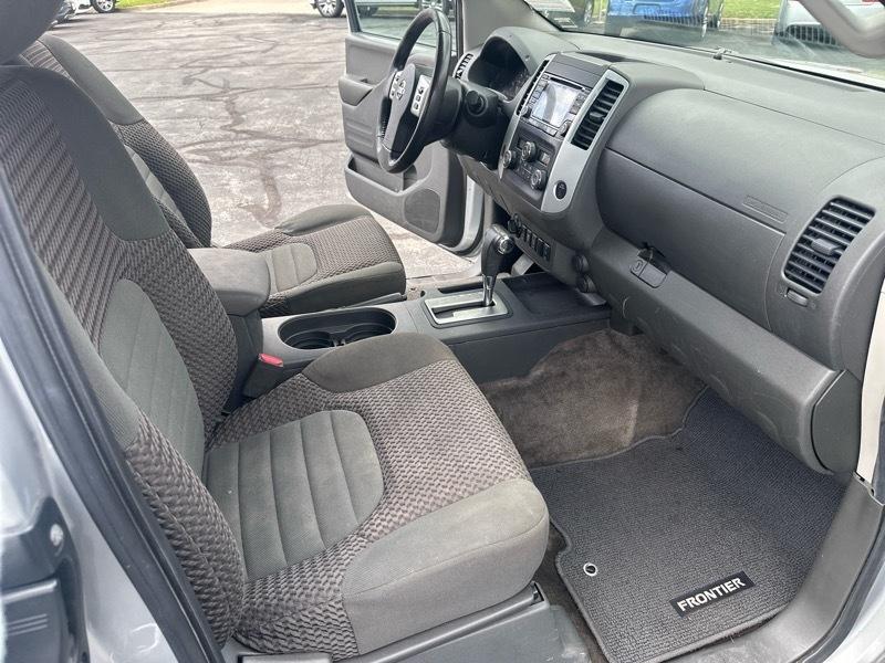 Nissan Frontier S Crew Cab 5AT 4WD 2016