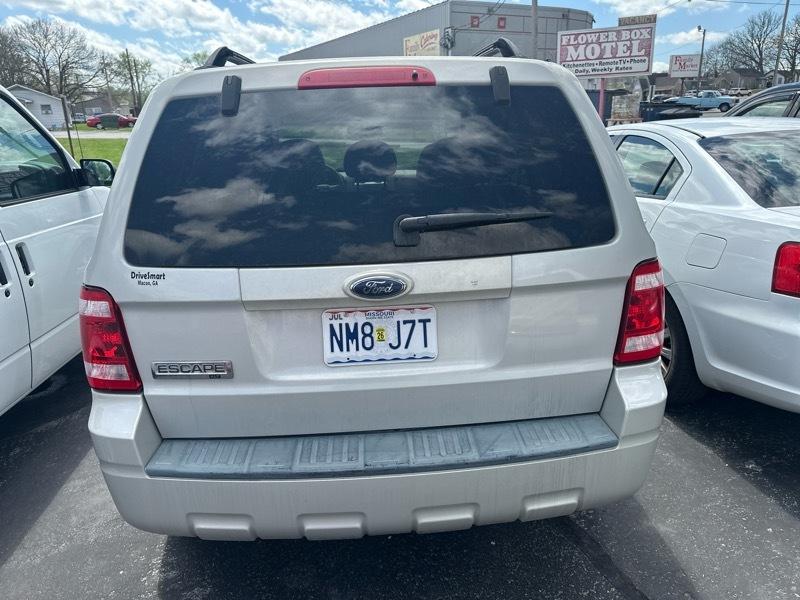 Ford Escape XLT 2WD I4 2008