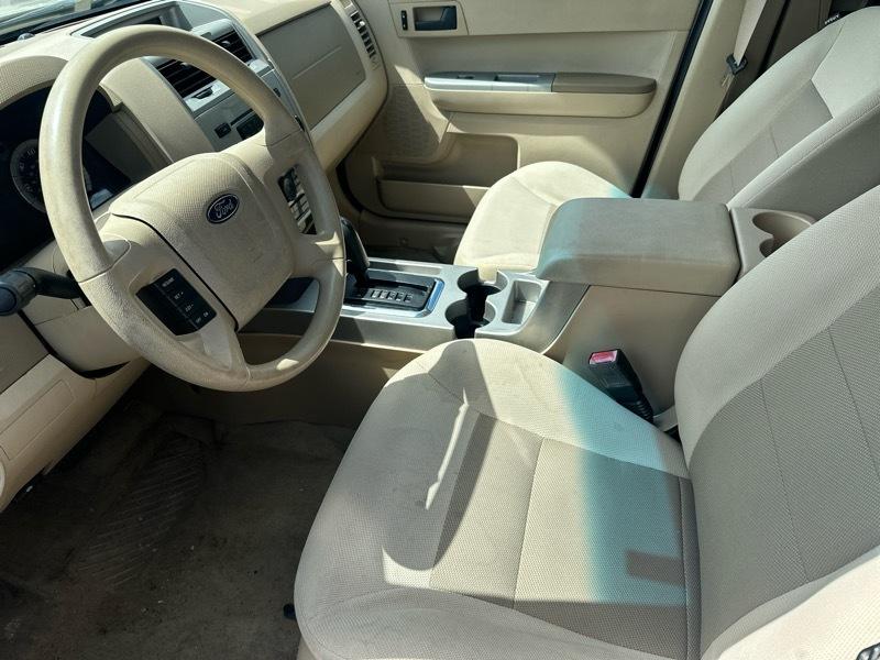 Ford Escape XLT 2WD I4 2008