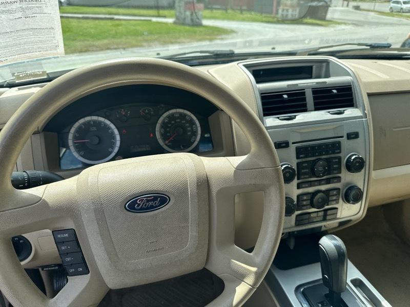 Ford Escape XLT 2WD I4 2008