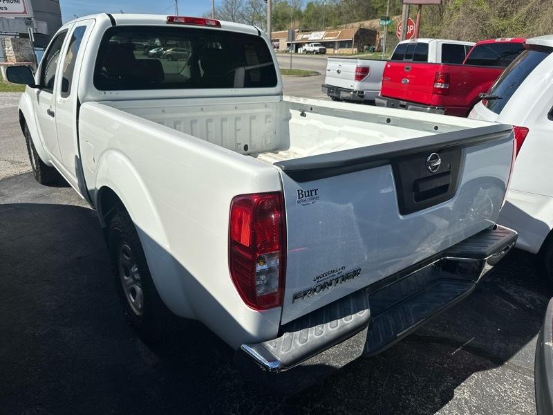 Nissan Frontier 2WD King Cab I4 Manual S 2015