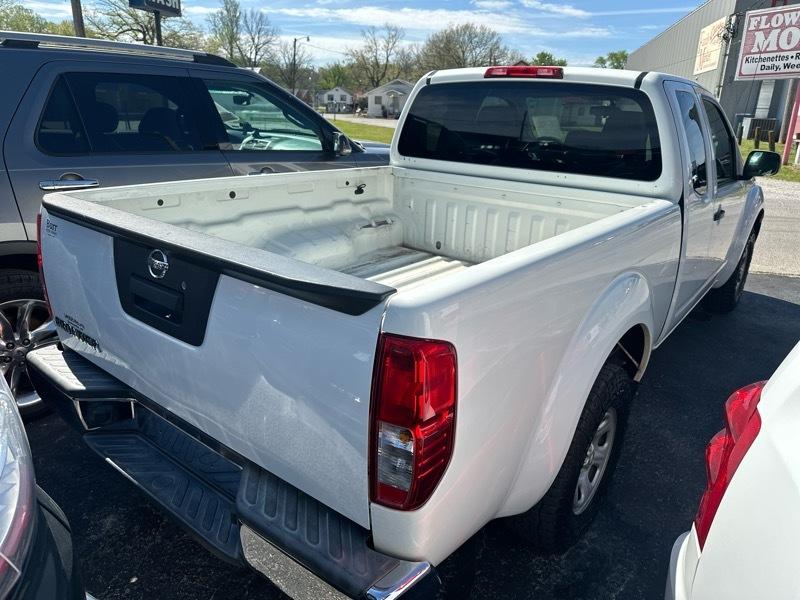 Nissan Frontier 2WD King Cab I4 Manual S 2015