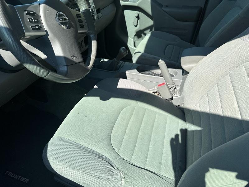 Nissan Frontier 2WD King Cab I4 Manual S 2015