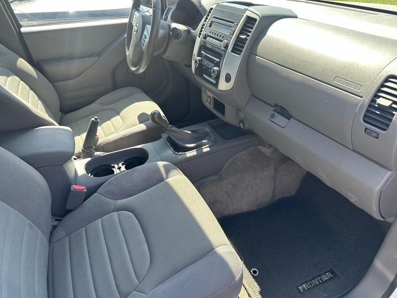 Nissan Frontier 2WD King Cab I4 Manual S 2015