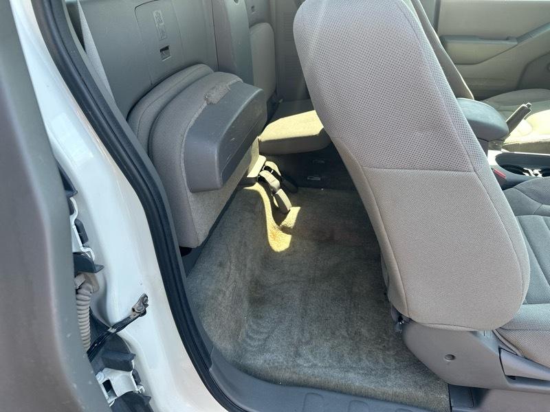 Nissan Frontier 2WD King Cab I4 Manual S 2015