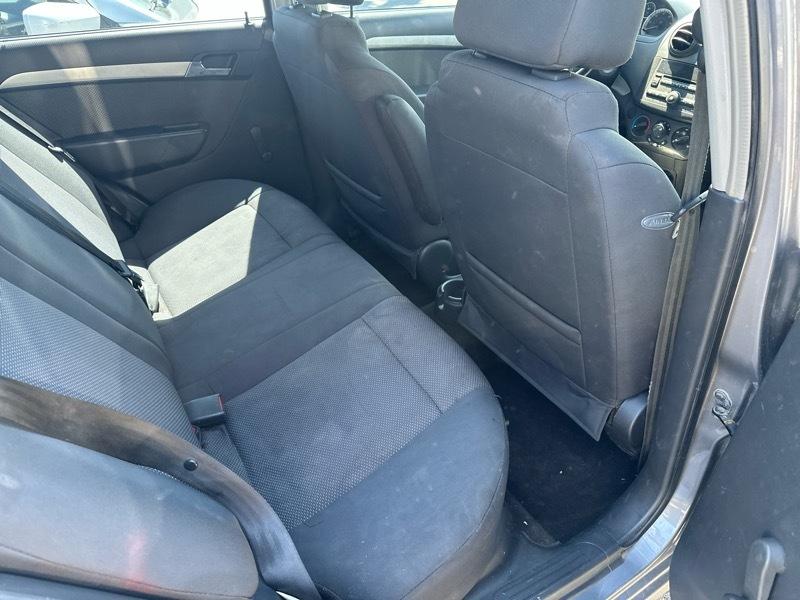 Chevrolet Aveo LS 4-Door 2011