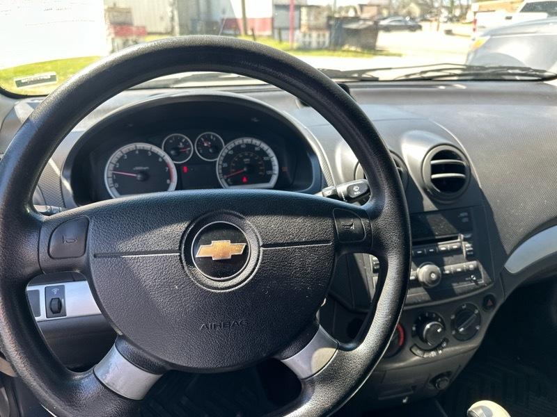 Chevrolet Aveo LS 4-Door 2011