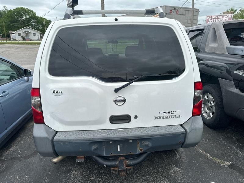 Nissan Xterra XE 2WD 2004