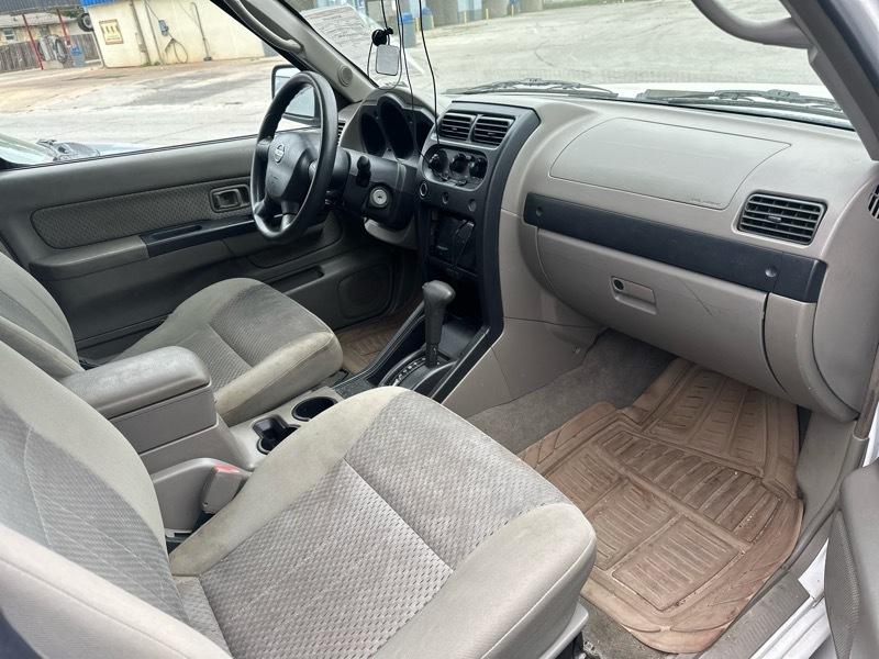 Nissan Xterra XE 2WD 2004
