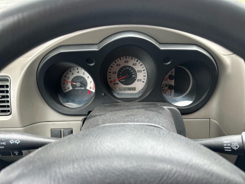 Nissan Xterra XE 2WD 2004