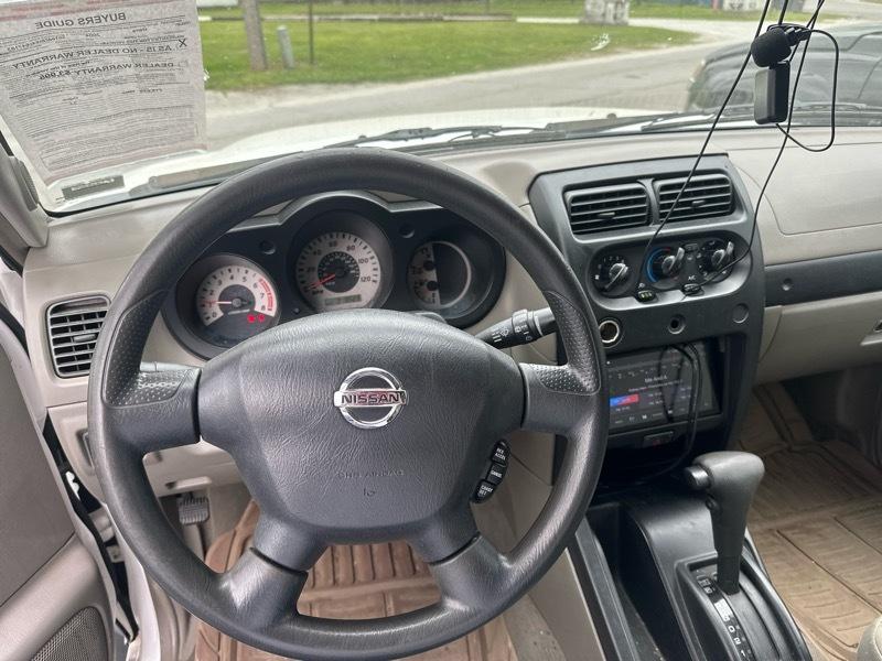 Nissan Xterra XE 2WD 2004