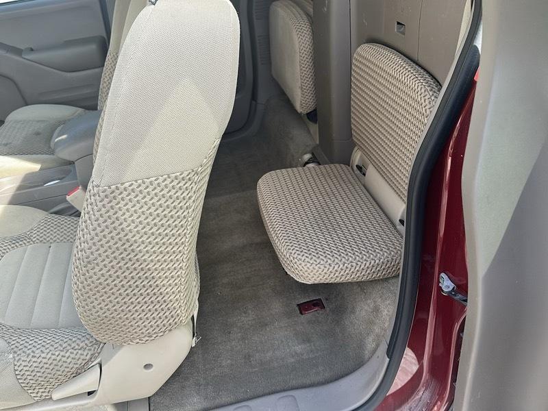Nissan Frontier 2WD King Cab I4 Auto SV 2017