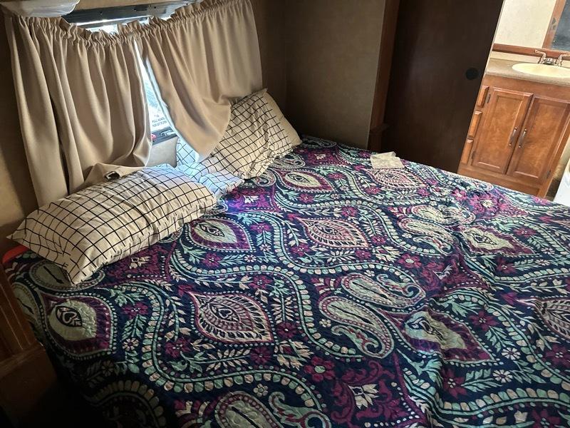 Ford Stripped Chassis Motorhome  2013