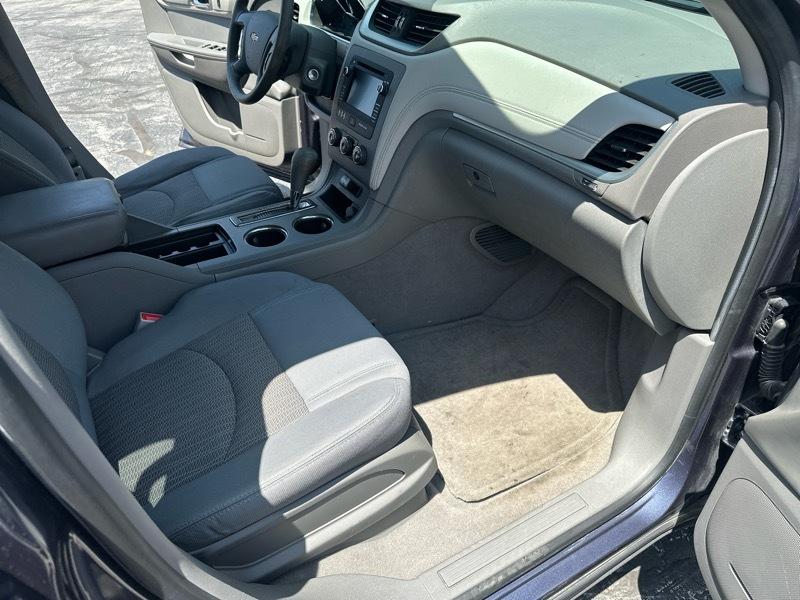 Chevrolet Traverse LS FWD w/PDC 2014