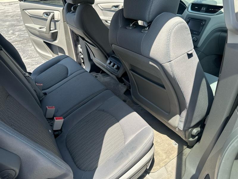 Chevrolet Traverse LS FWD w/PDC 2014