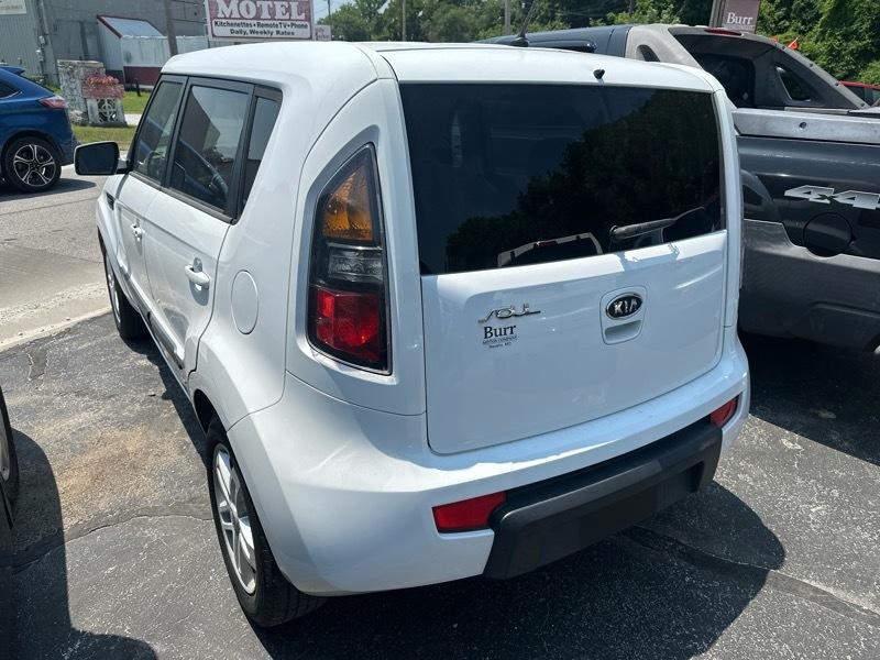 Kia Soul + 2011