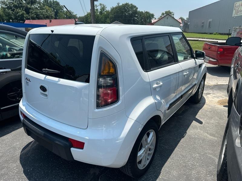 Kia Soul + 2011