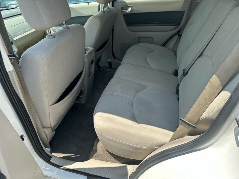 Mercury Mariner FWD 4dr I4 2009