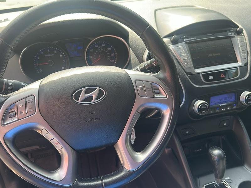 Hyundai Tucson Limited Auto AWD 2011