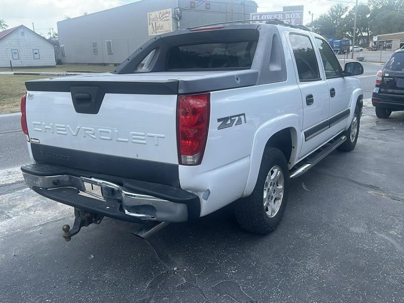 Chevrolet Avalanche 1500 4WD 2005