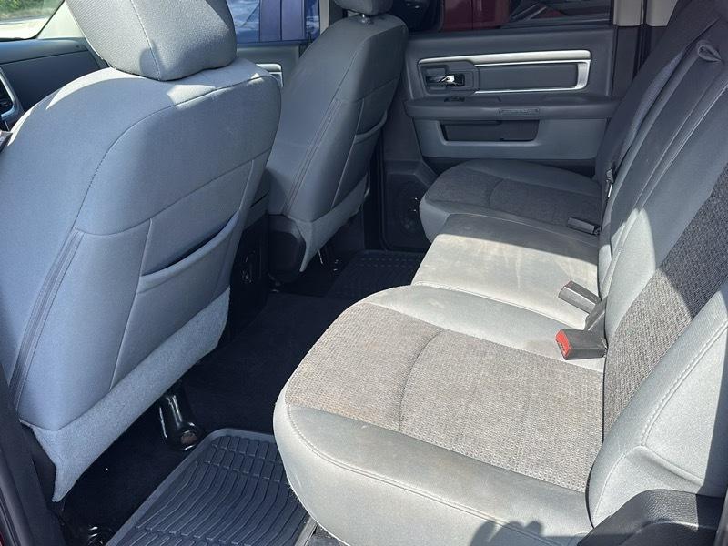 RAM 1500 4WD Crew Cab 149" Big Horn 2016