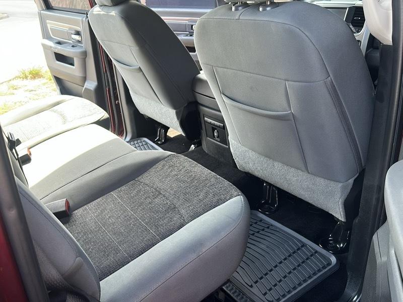 RAM 1500 4WD Crew Cab 149" Big Horn 2016