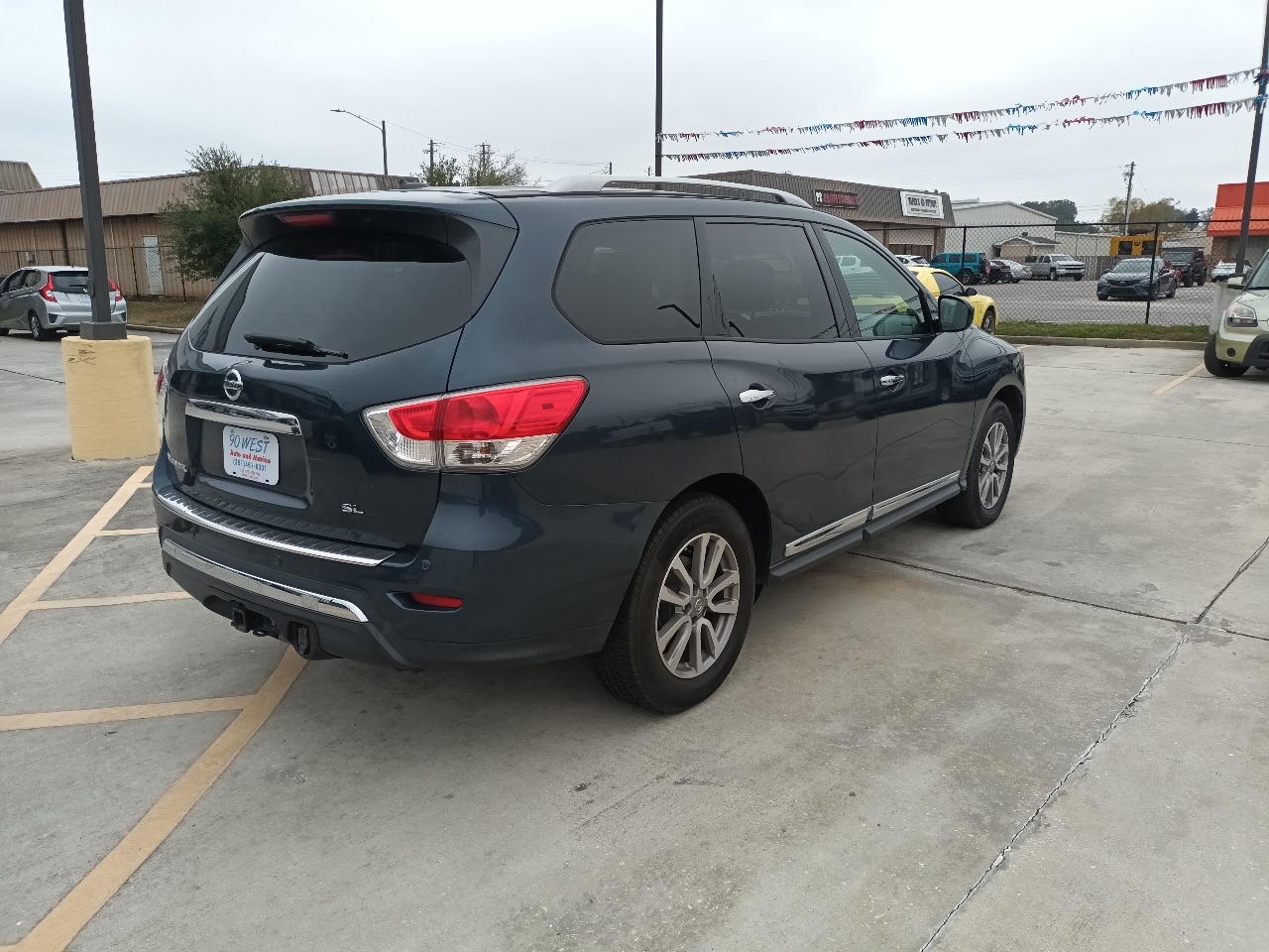 Nissan Pathfinder S 2WD 2015