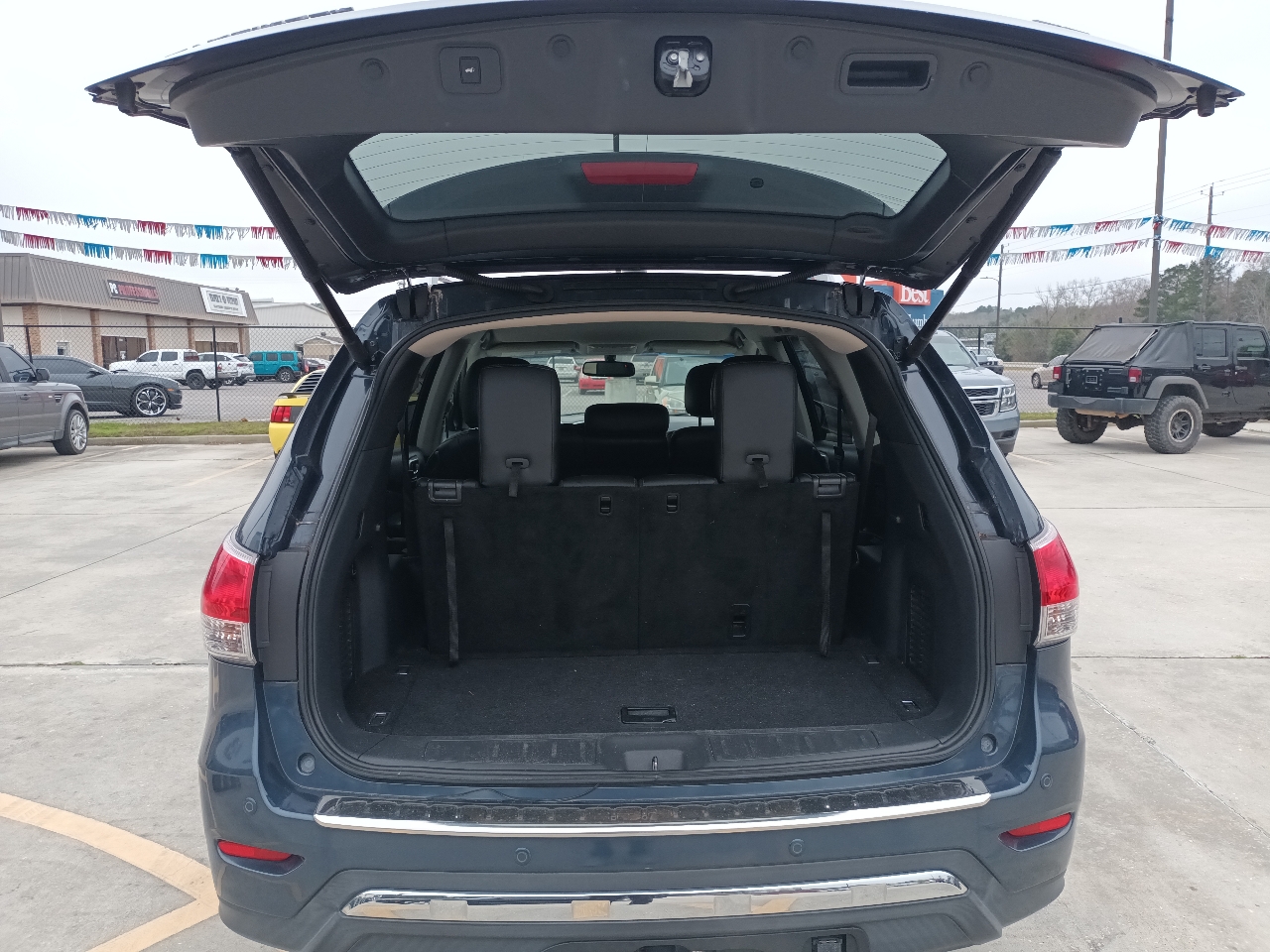 Nissan Pathfinder S 2WD 2015