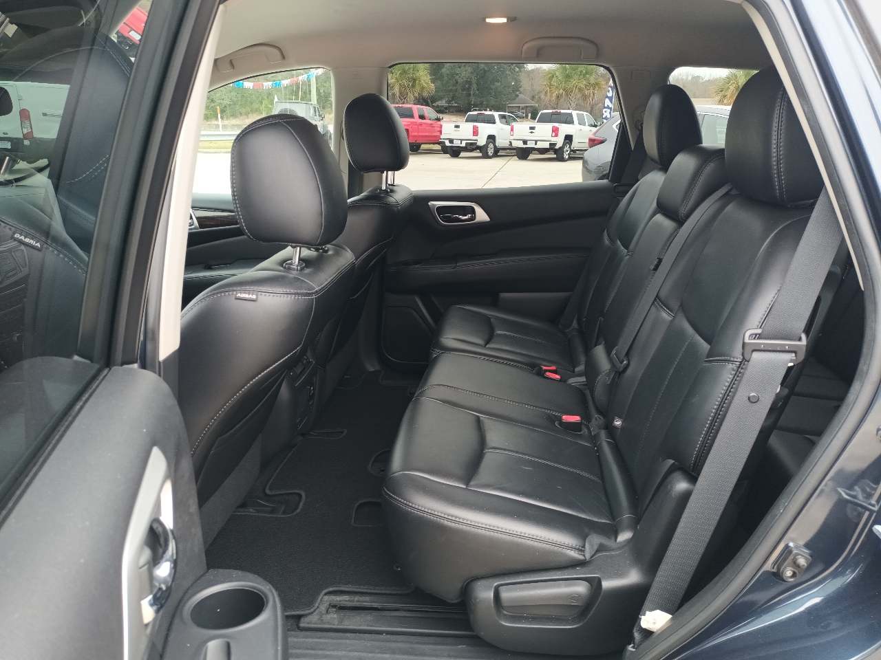 Nissan Pathfinder S 2WD 2015