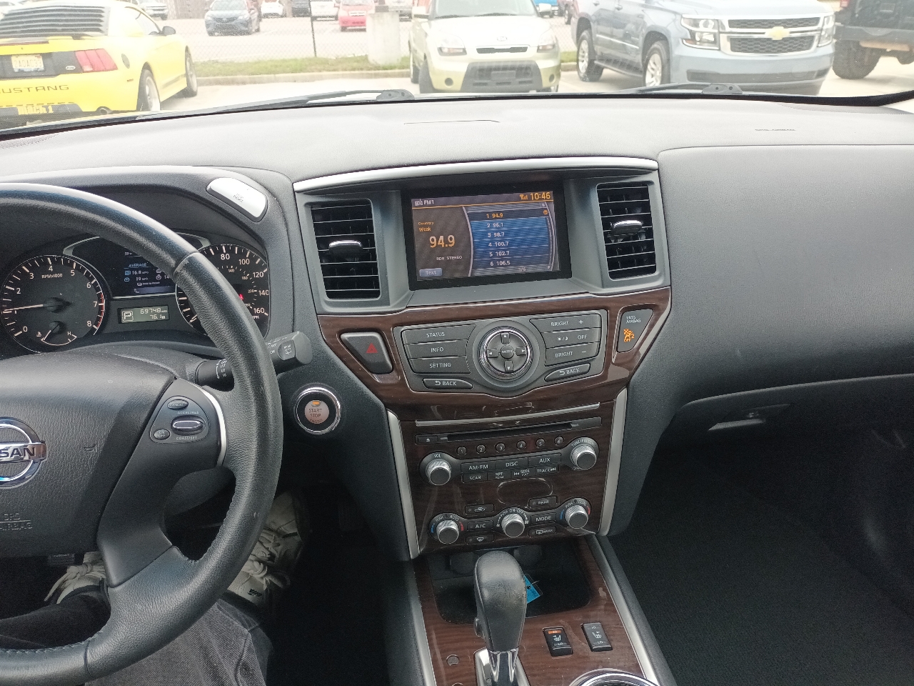 Nissan Pathfinder S 2WD 2015