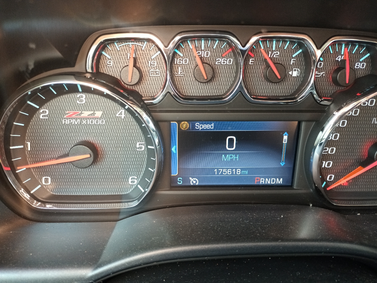 Chevrolet Silverado 1500 2LT Crew Cab Long Box 4WD 2014