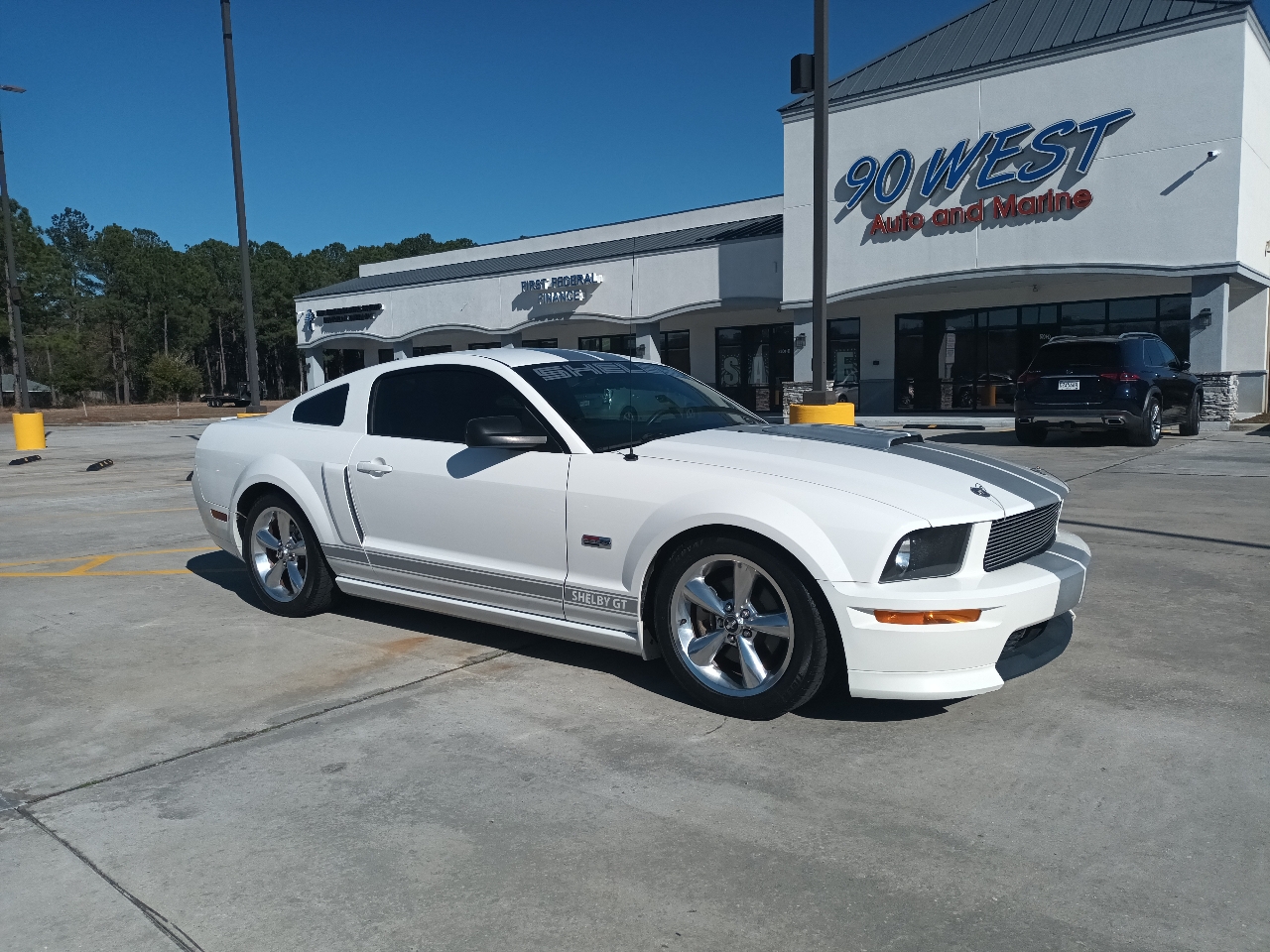 2007 Ford Mustang GT Deluxe Coupe
