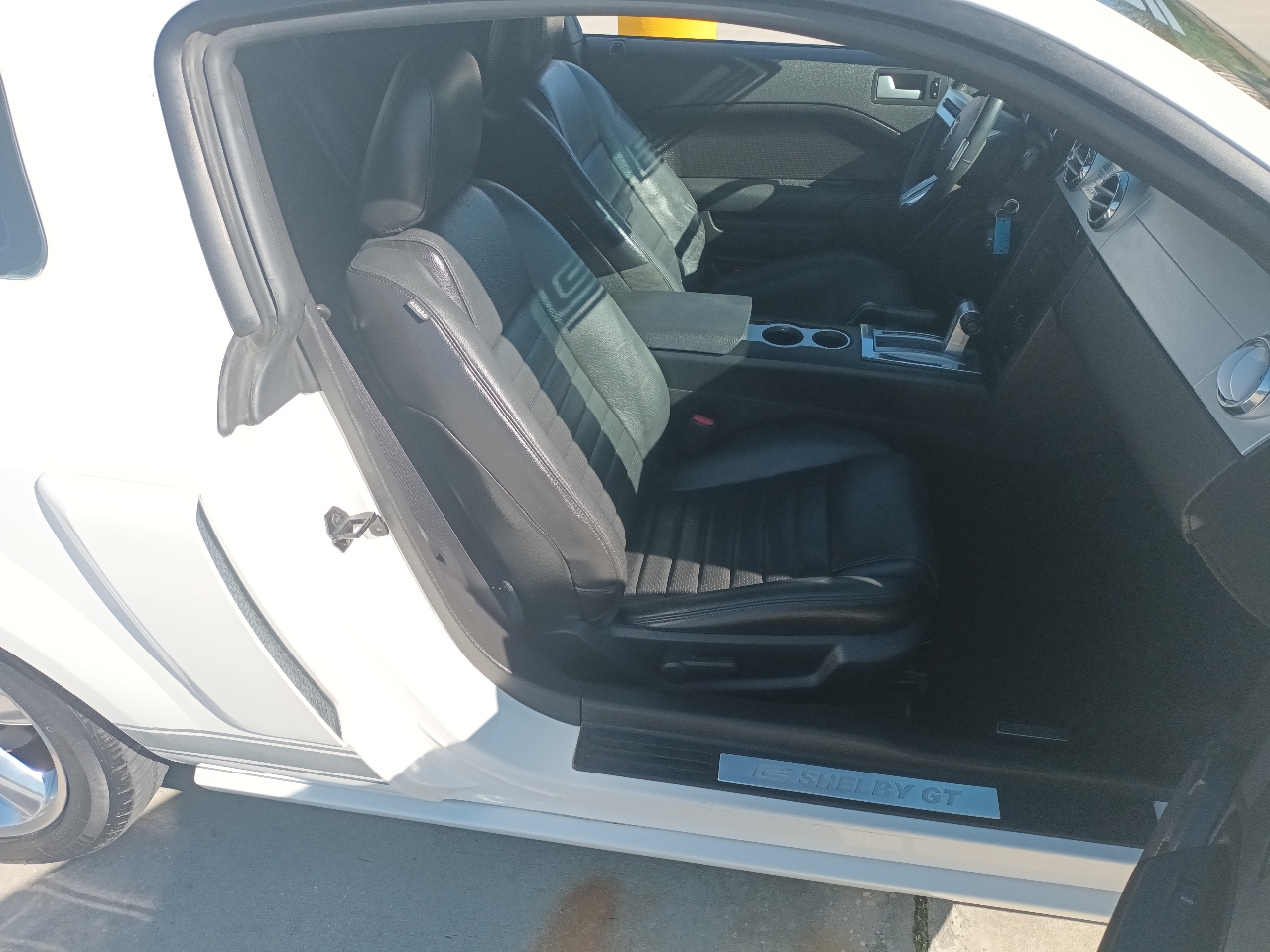 Ford Shelby GT350 Base 2007