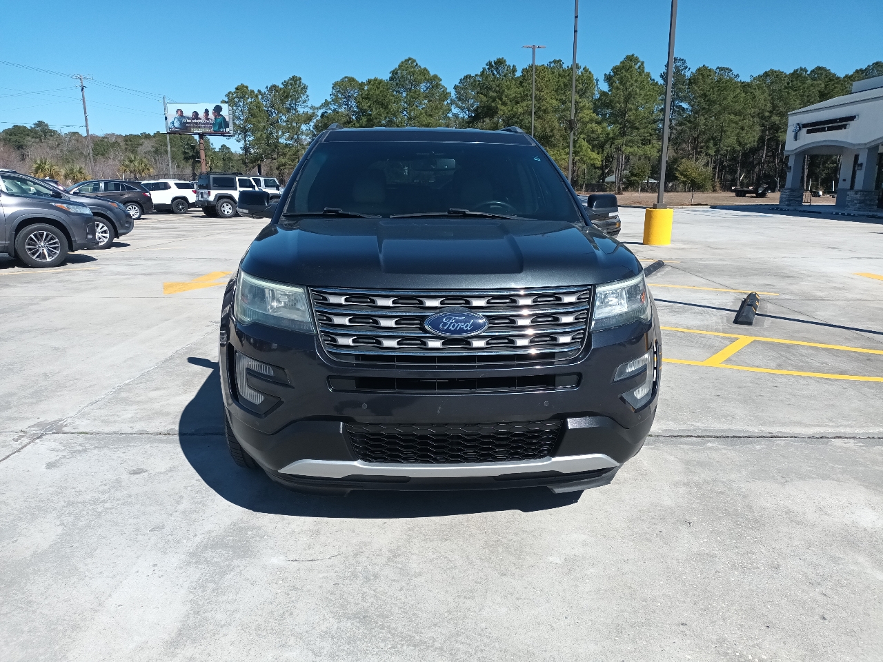 Ford Explorer XLT FWD 2017