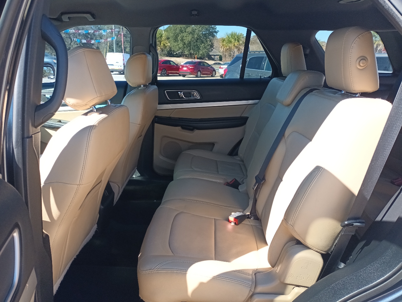 Ford Explorer XLT FWD 2017