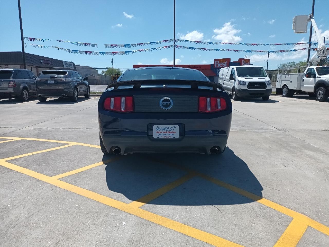 Ford Mustang GT Coupe 2011